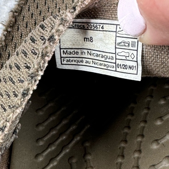 Crocs Santa Cruz Slip Ons Moccasins. Lightweight. Mens 8 - Picture 3 of 13